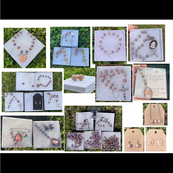 Memorial piece with dried flower petals - Picture 1 of 3